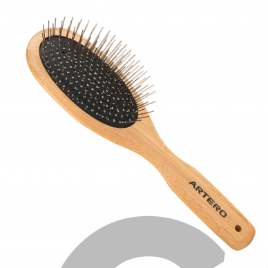 "Artero Nature Super Soft Brush" - itin minkštas bambukinis šepetys su metaliniais smeigtukais